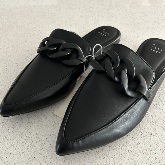 Ladies casual slip on shoe - Picture 3 of 9